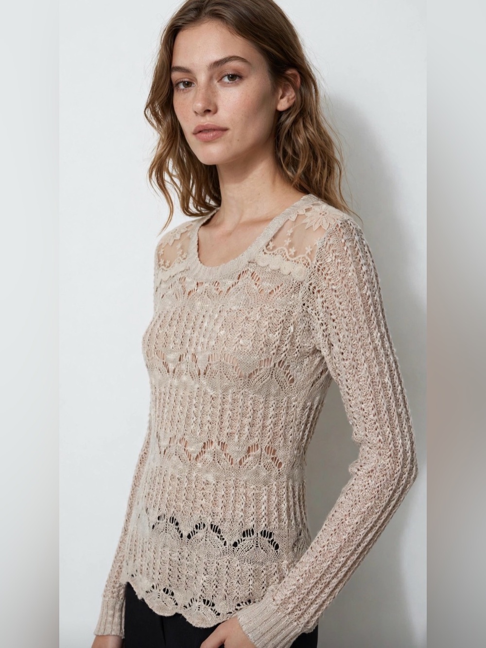 American Rag Cie crochet lace open-knit sweater top in a soft beige/tan hue Sz M